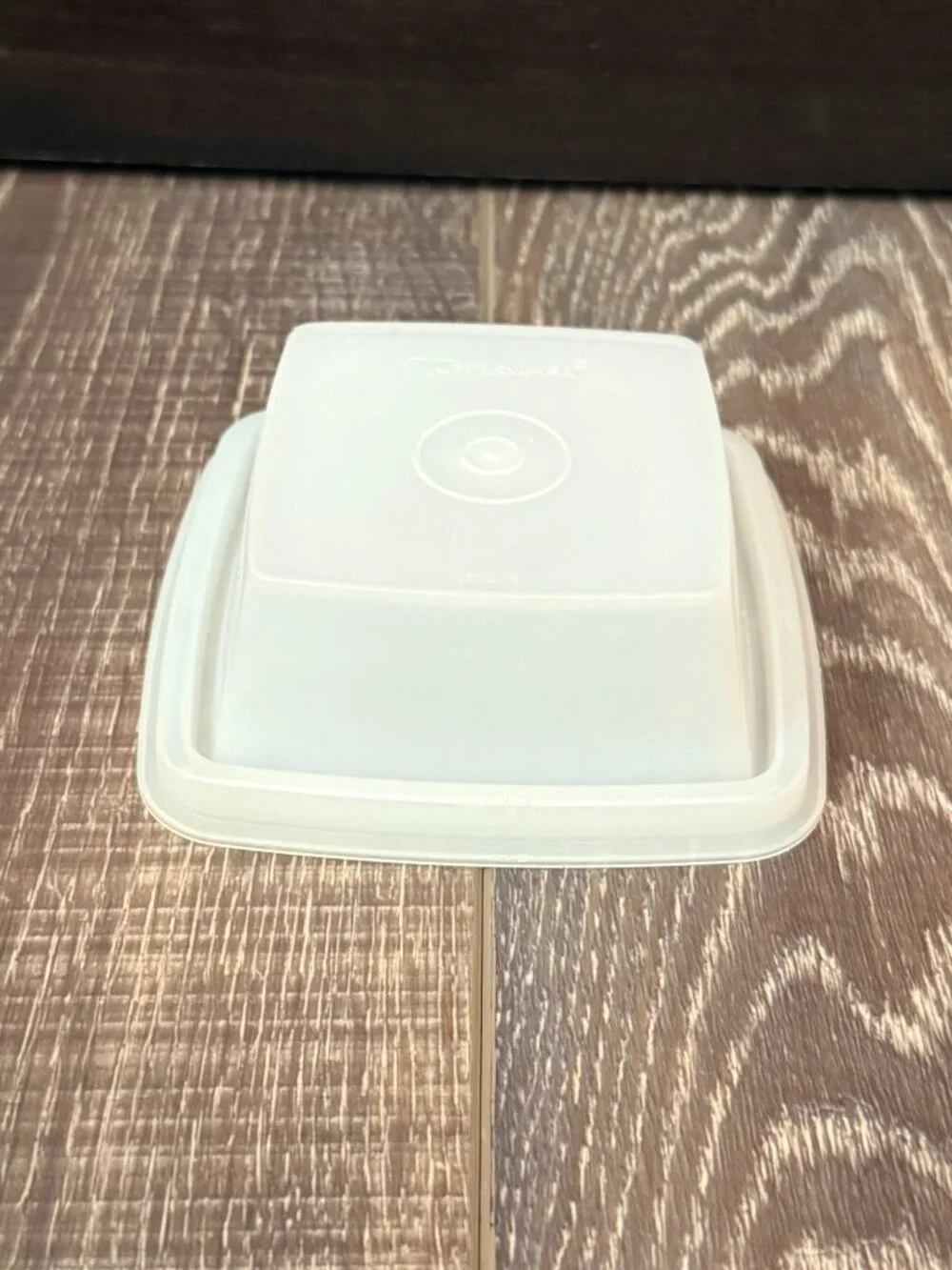 Tupperware Pick-A-Deli Pickle Container